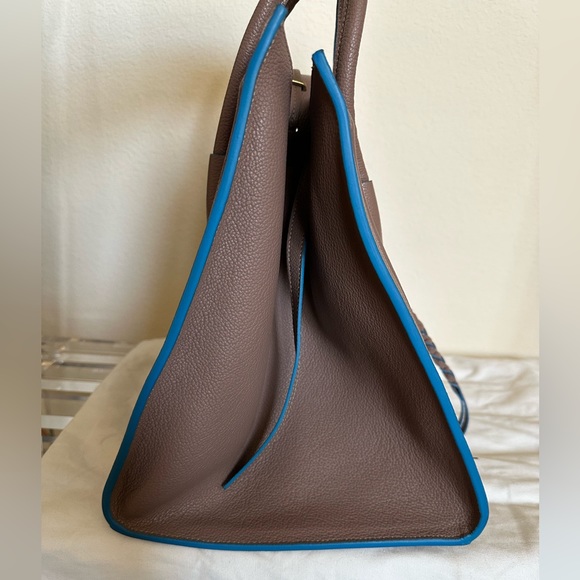 GORGEOUS CELINE KHAKI COBALT SMOOTH CALFSKIN PHANTOM LARGE TOTE BAG. - Picture 5 of 11